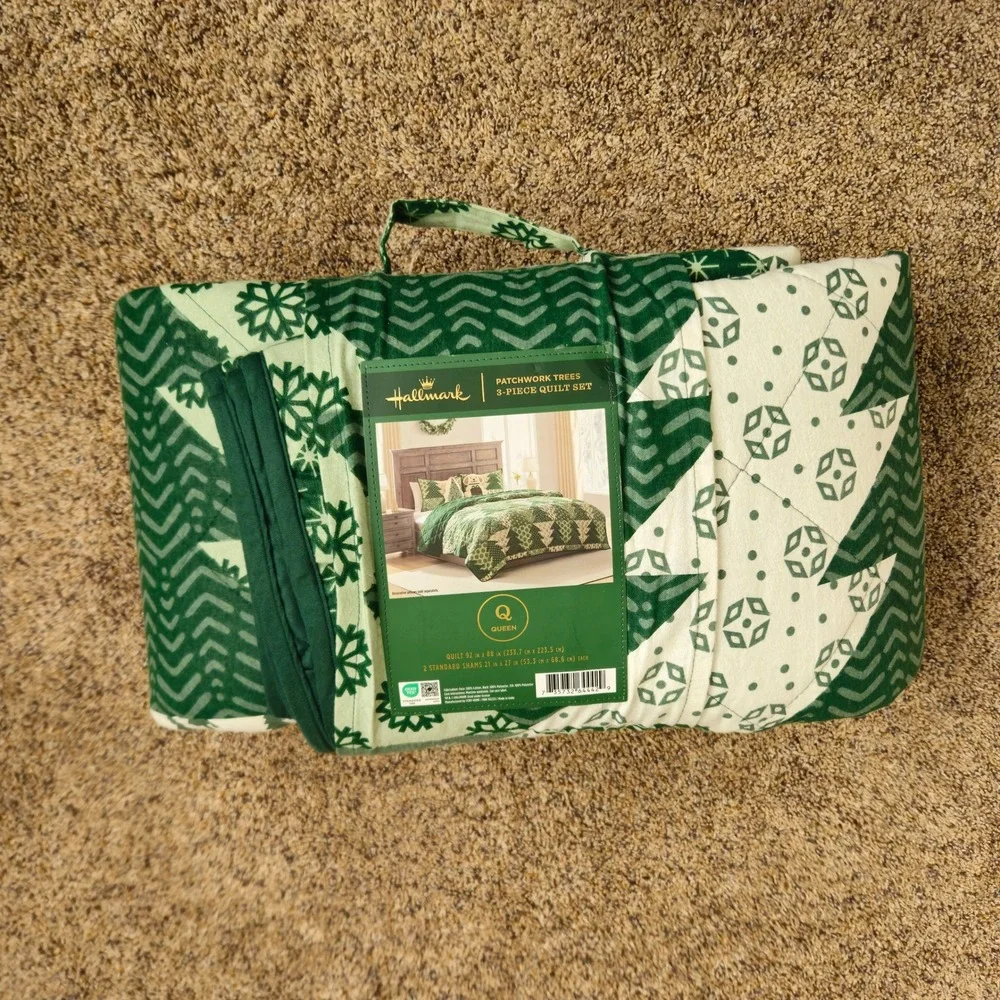 New! Hallmark 3-Piece Patchwork Holiday Quilt Sham Set Queen Green Tree Winter